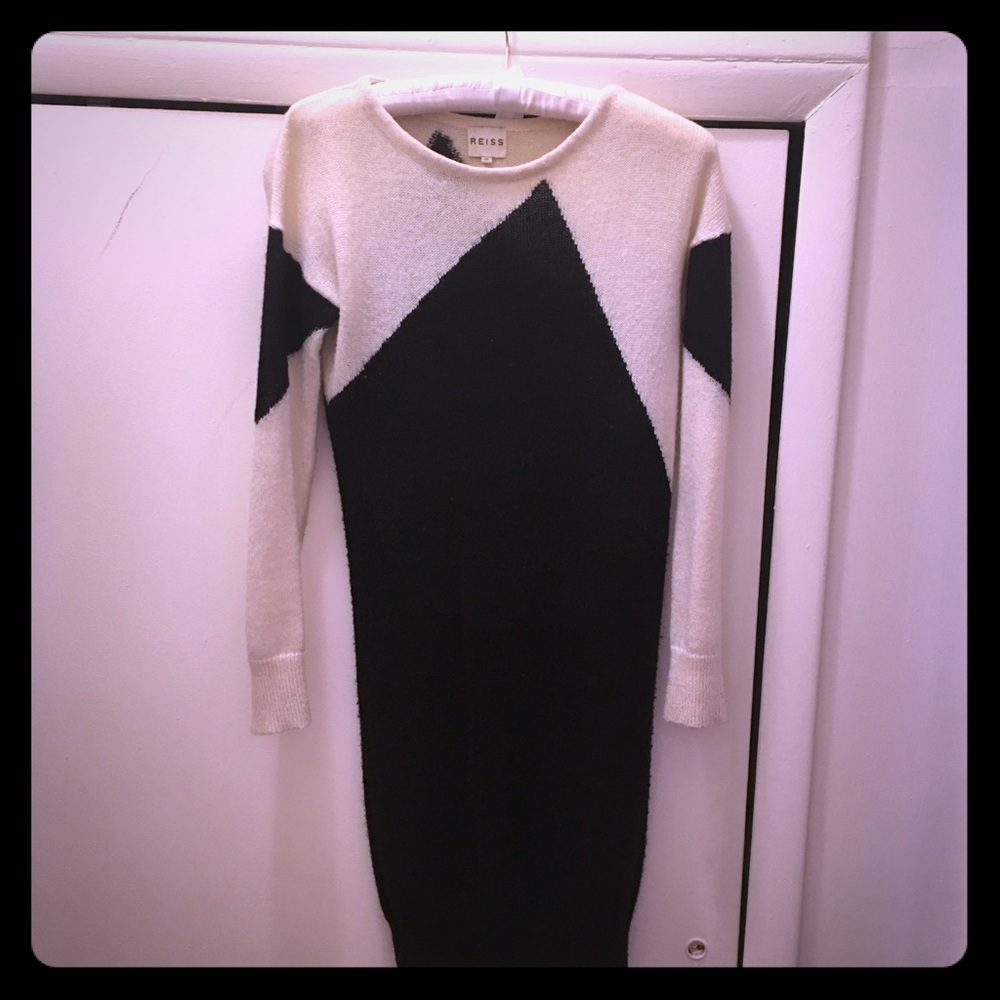 Reiss knee length dress. Size XS. EUC.